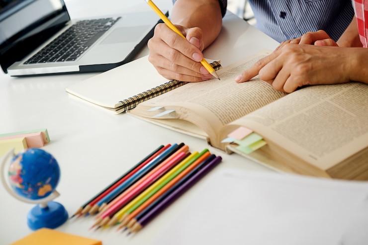 Innowacje w edukacji: Jak technologia zmienia proces nauczania